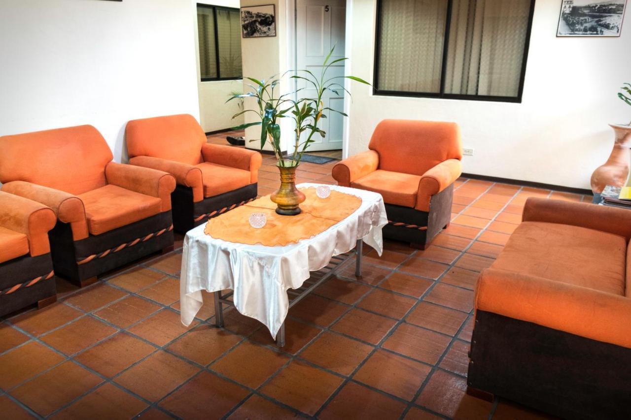 Hotel Mariscal Inn & Suite Κουένκα Εξωτερικό φωτογραφία