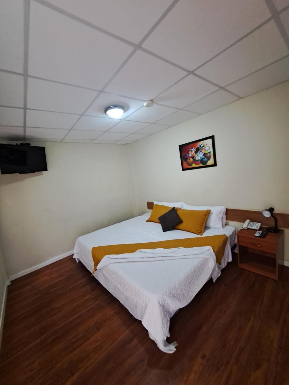 Hotel Mariscal Inn & Suite Κουένκα Εξωτερικό φωτογραφία